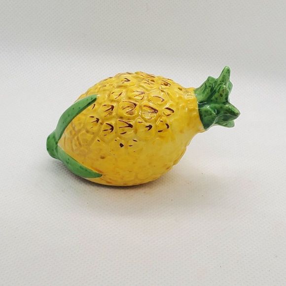 Vintage Salt & Pepper Shakers Pineapple Ceramic Japan - Picture 7 of 8